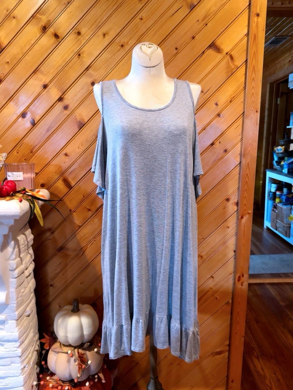 Jodifl Gray Cold Shoulder Ruffle Hem Swing Dress Size Medium
